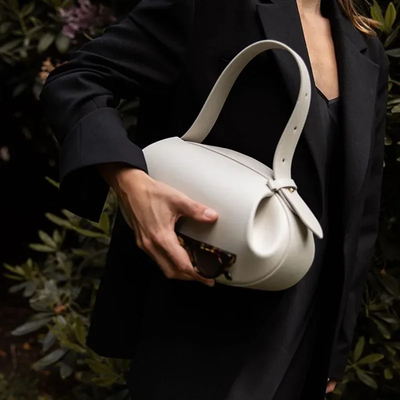 Niche sacs populaires 2024 sacs à bandoulière décontractés et polyvalents tridimensionnel dames aisselle petit sac rond sac baguette sac à main