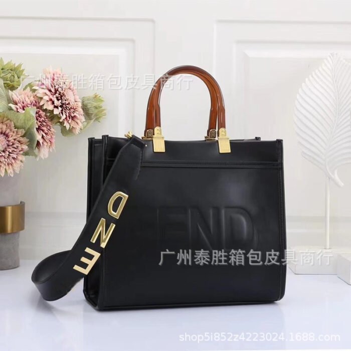 Commerce extérieur transfrontalier Sac à main de niche rétro européen et américain en gros sac à bandoulière haut de gamme de grande capacité pour femmes - Image 2