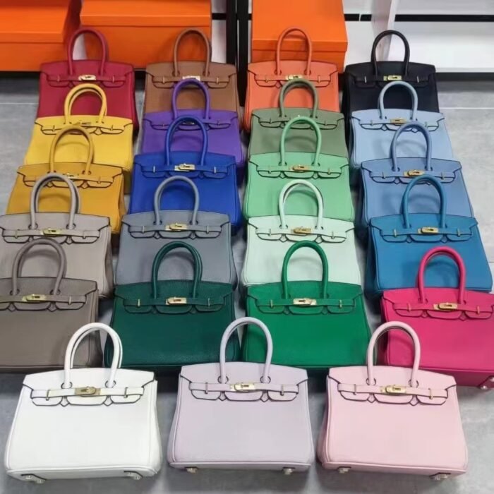 Sac à main pour femmes de texture de haute qualité, 30CM en cuir souple de mode européenne et américaine TOGO sac platine, exquis et polyvalent