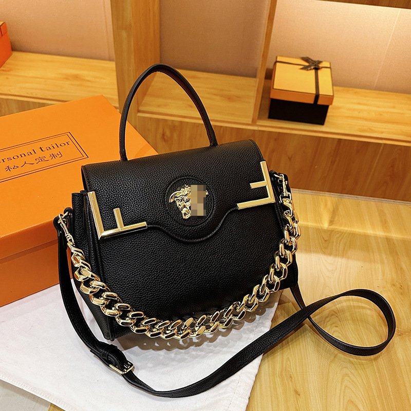 Le sac à bandoulière populaire de cette année sac à bandoulière pour femmes 2025 nouveau sac à bandoulière de niche haut de gamme sac à main de chaîne de mode
