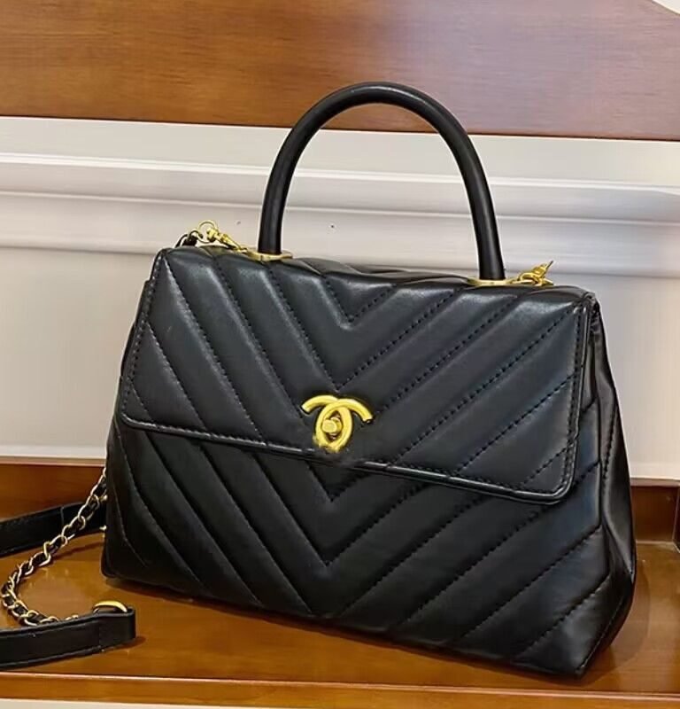 Chaîne Lingge haut de gamme petit sac carré 2023 nouveau sac d’aisselle polyvalent mode une épaule bandoulière sac à main pour femmes