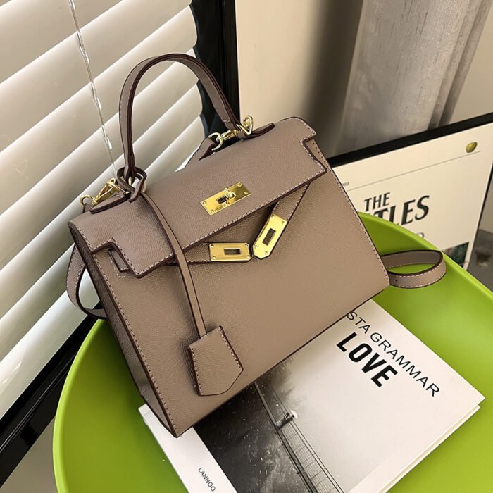 2024 Printemps/Été Nouveau Sac à main Kelly Édition Coréenne Niche Simple Sac à bandoulière Sac à bandoulière polyvalent haut de gamme pour femmes